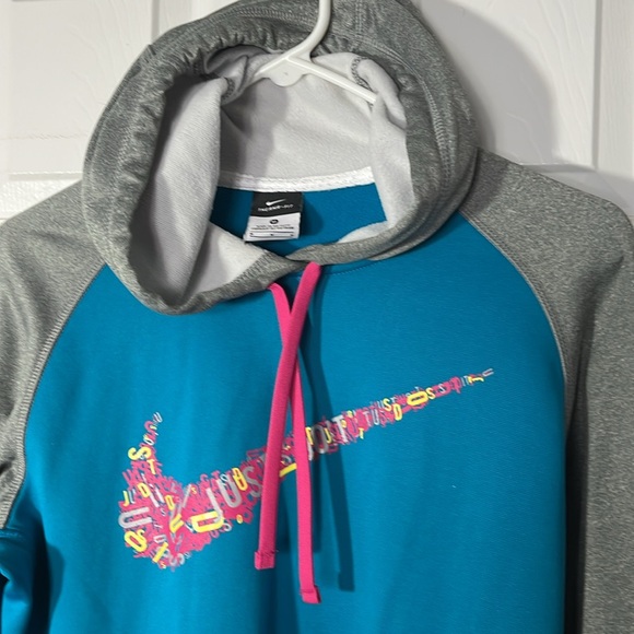 Nike Therma fit hoodie sweatshirt grey aqua pink swoosh thumb holes pouch pkt M - Picture 2 of 15